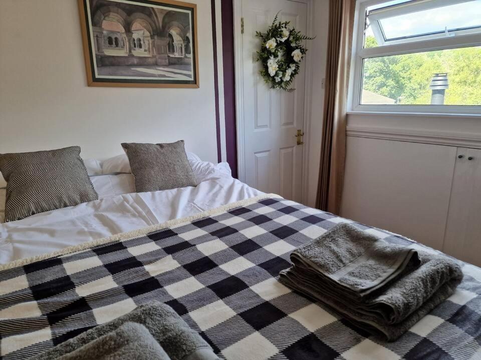 Lopez Home Crawley Ifield 外观 照片